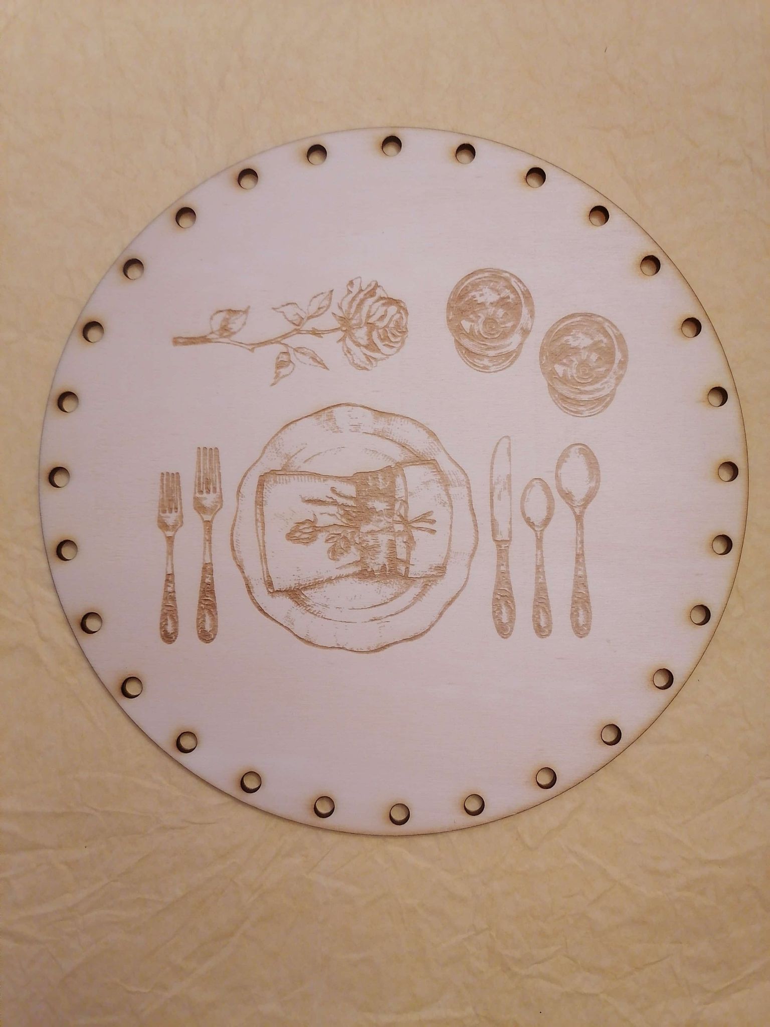 Preglejkové dno gravírované na opletanie 4mm Príbor - Ø 26cm