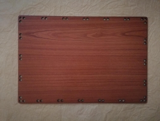 Sololitové dno obdĺžnik čerešňa 33x25cm - s tromi dierkami v rohu