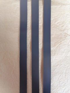 Kožený pás 2cm široký, dĺžka 25cm - Šedý