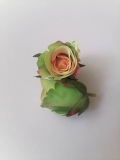 Kvet mini ruža  4cm - lososovo zelená