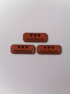 Štítok Ekokoža 3x1cm Handmade(srdiečka) - hnedý