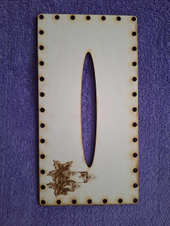 Kapesníkovník s otvorom č.42 - 25x13cm