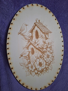 Preglejkové dno gravírované elipsa 4mm - 45x30cm  Vtáci s budkou
