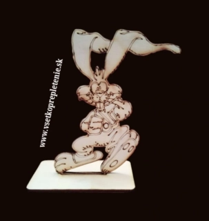 Gravírovaný zajac na podstavci 10cm - typ4